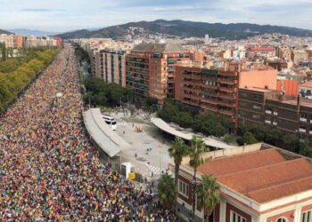 Catalunya. Al grito de «Independencia» y reivindicando a los presos políticos llegan a Barcelona las multitudinarias «Marchas por la libertad»