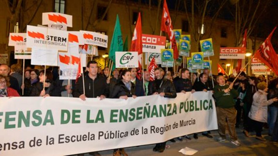 STERM denuncia la falta de compromiso con la Pública de la Consejera de Educación de Murcia