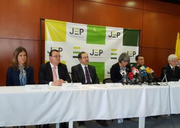La JEP de Colombia expulsa a los miembros de las FARC que anunciaron su regreso a las armas