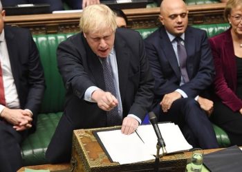 El Parlamento británico aplaza la decisión sobre el nuevo acuerdo del Brexit