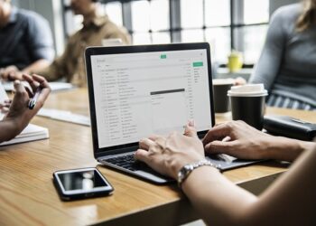 Tecnoestrés: cuando el uso excesivo de gadgets e internet nos enferma