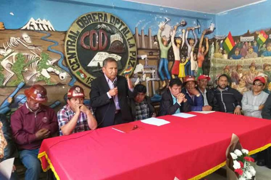 Ministro de Bolivia explica situación existente en el país