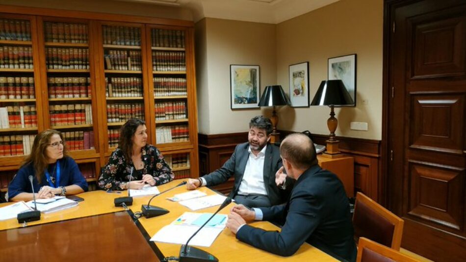 Sánchez Mato traslada a representantes de COCETA la “favorable valoración que hace IU de su tabla reivindicativa para lograr una España más social”