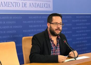 Adelante Andalucía pide soluciones urgentes para frenar la masificación de las aulas y mejorar la calidad educativa