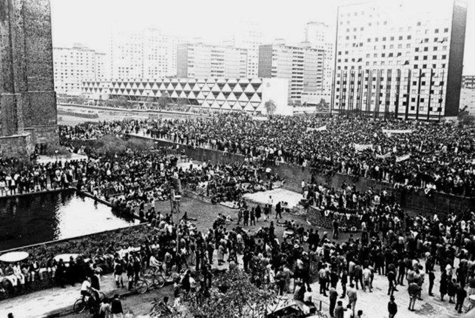 51 Aniversario de la matanza de Tlatelolco. Los muertos de Tlatelolco se retuercen en sus tumbas