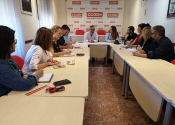CCOO y Adelante Sevilla acuerdan estrategias comunes contra la precariedad laboral en Sevilla