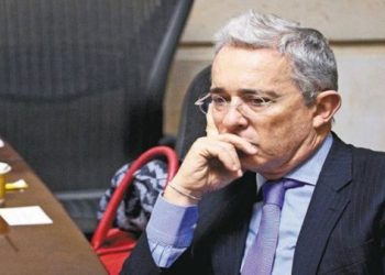 Colombia. Corte vincula a Uribe en proceso de fraude y soborno