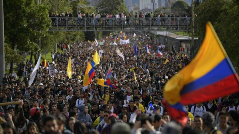 Arreaza: Bogotá quiere encubrir su crisis deportando a venezolanos