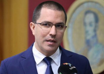 Venezuela responde a la decisión de Bukele y expulsa al personal diplomático de El Salvador