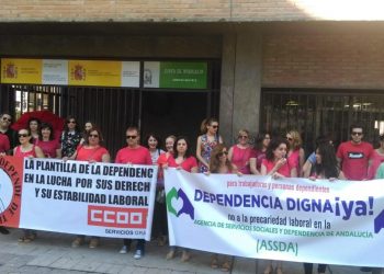 CCOO convoca a la movilización de las trabajadoras de la Dependencia para exigir mejoras salariales y laborales