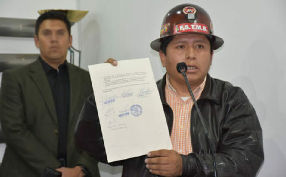 Bolivia. Se firmó en La Paz un «acuerdo de pacificación» entre el gobierno de facto y la COB y algunos movimientos sociales