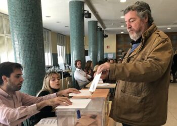 López de Uralde: «Frente al negacionismo de VOX, es imprescindible fortalecer el ecologismo político dentro y fuera de las instituciones»