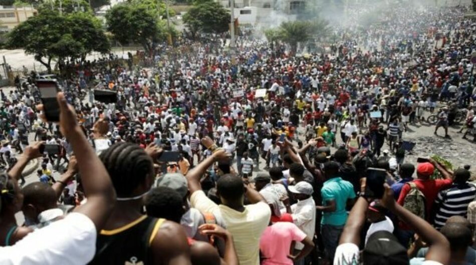 La población de Haití también está en la calle contra el neoliberalismo