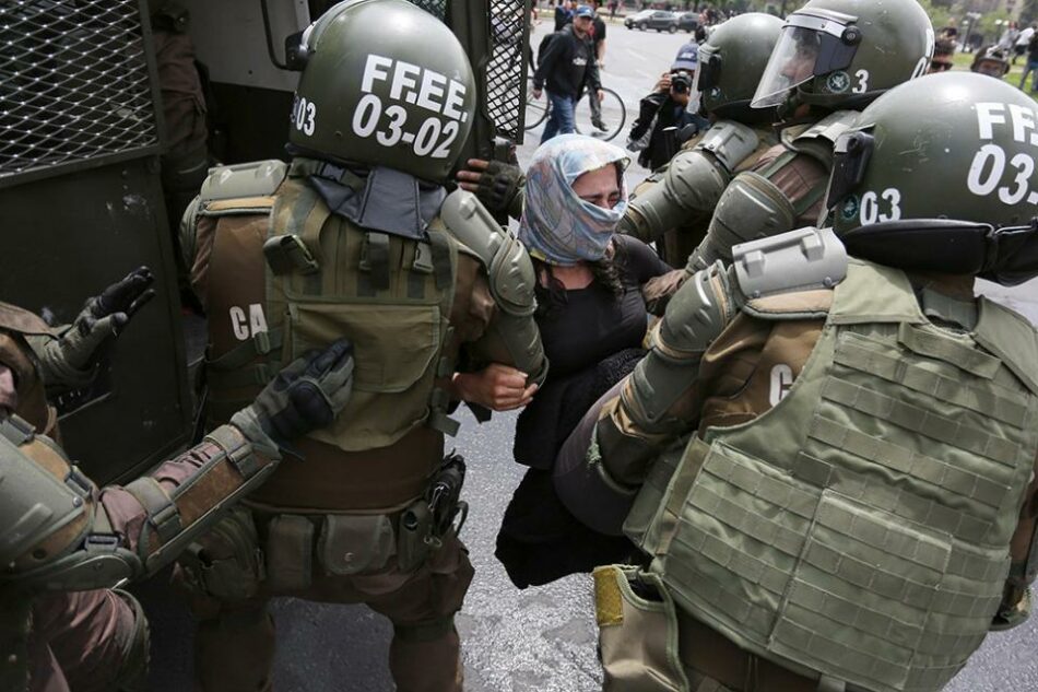 La represión ya arroja más de 5000 detenidos en Chile