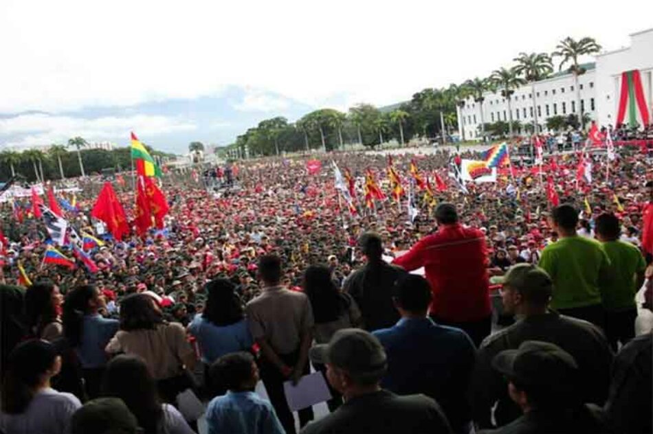 Universitarios de Venezuela respaldan logros de la Revolución