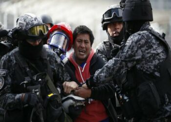 Persecución y golpizas contra miembros del MAS en Bolivia