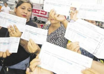 Bolivia. Protesta popular contra el tarifazo promovido por la dictadura fascista