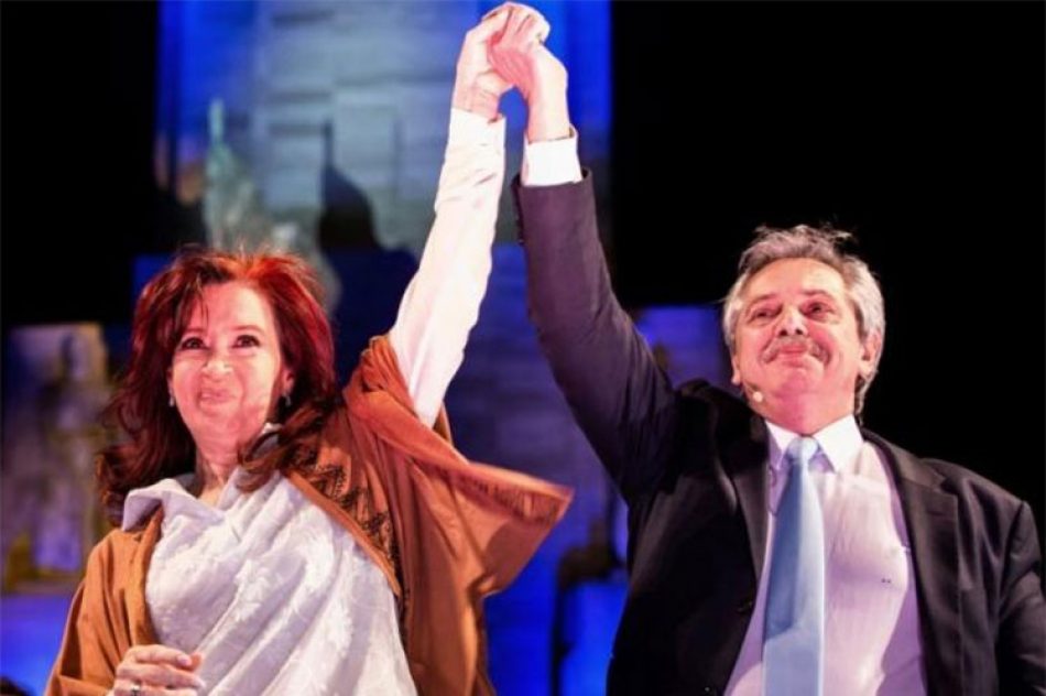 Comienza nueva era en Argentina, asumen Alberto y Cristina Fernández