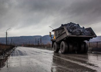 Greenpeace denuncia violaciones de derechos humanos en la extracción del carbón que España importa de Colombia, Indonesia, Rusia y Sudáfrica