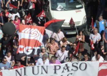 CGT convoca una huelga de 24 horas el próximo 18 de diciembre en el sector aeronáutico contra los despidos y la precariedad laboral de las plantillas