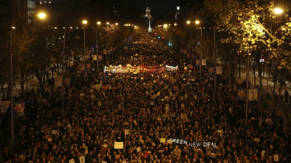 Más de 500.000 personas abarrotan las calles de Madrid para exigir medidas ante la emergencia climática
