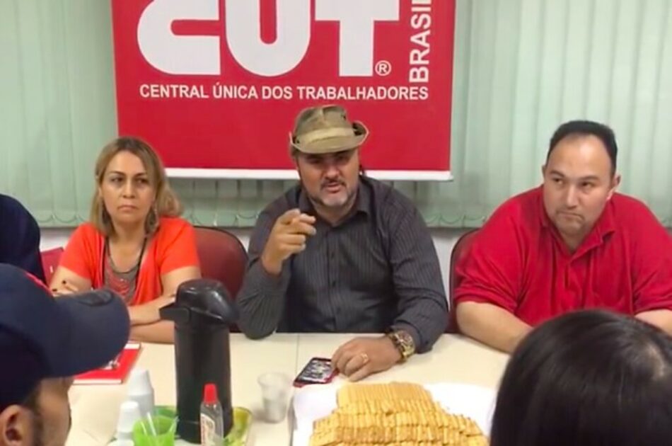 El gremio de camioneros anuncian huelga en Brasil