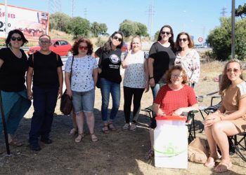 Las trabajadoras de Dulcinea lanzan un calendario solidario para recaudar fondos tras 6 meses sin cobrar y ser despedidas