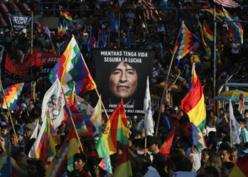 Se siente de lejos: el golpe en Bolivia dolió hasta en la Patagonia argentina
