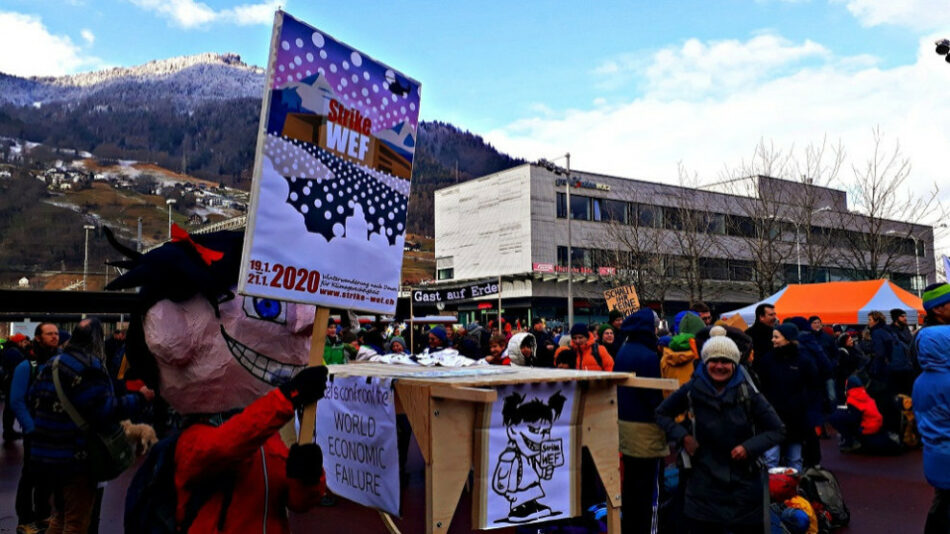 La cumbre de Davos se inaugurará a la sombra de las protestas