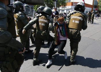 Continúa represión a protestas contra Piñera en Chile