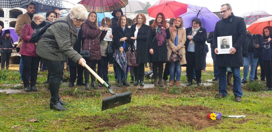 La Ruta Blas Infante visita oficialmente la fosa de Pico Reja, donde más de mil asesinados por el fascismo descansan junto al padre de la patria andaluza