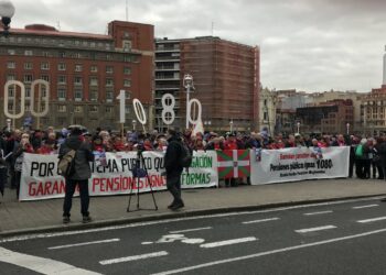 La Confederación Intersindical apoya la huelga general convocada en Euskadi y Navarra el próximo 30 de enero en defensa de un sistema de pensiones público y digno