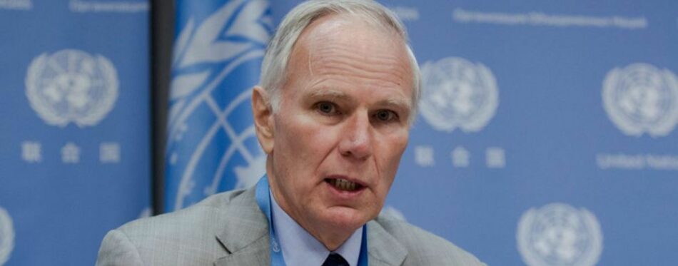 IU traslada al relator especial de la ONU que visita España un completo informe sobre la “situación de la pobreza y los Derechos Humanos”