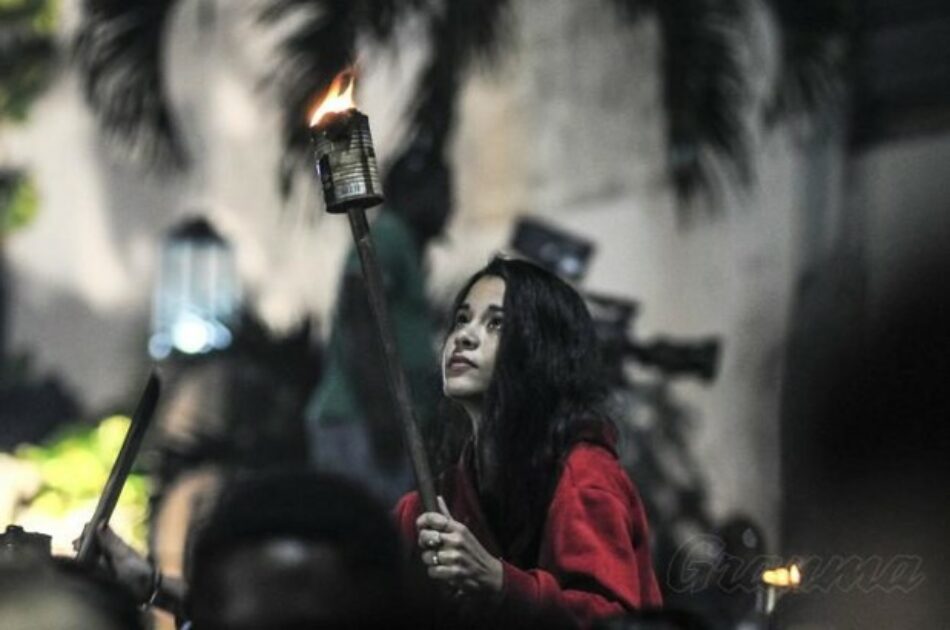 Marcha de las antorchas en Cuba