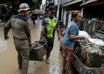 Al menos 60 muertos en las inundaciones de Indonesia