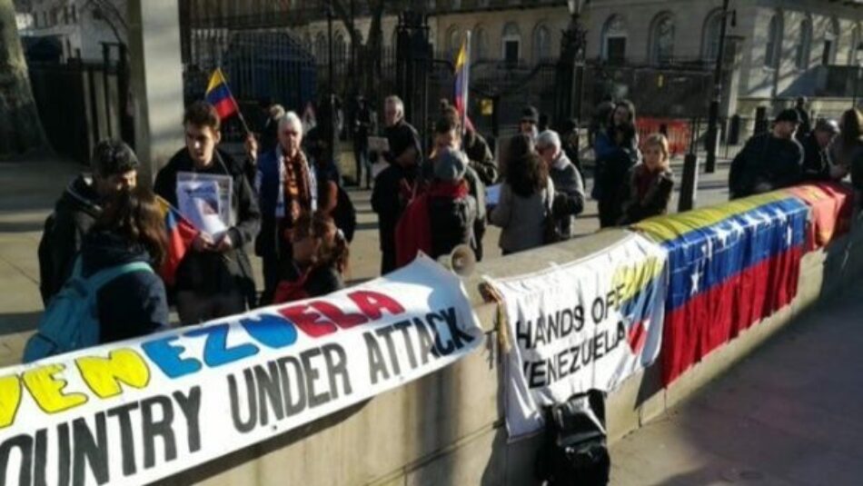 Venezuela. Activistas londinenses repudian visita de Juan Guaidó