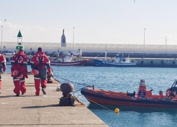La búsqueda de los seis marineros desaparecidos en aguas de Marruecos  continúa sin novedades