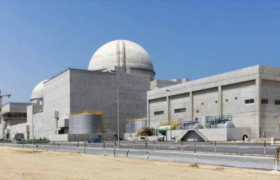 Emiratos Árabes Unidos da luz verde a la primera central nuclear del mundo árabe