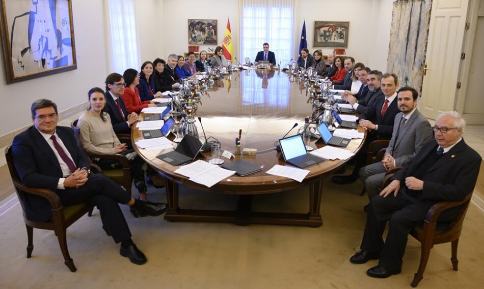 El Gobierno aprueba reducir a 20 el número de peonadas en Andalucía y Extremadura para acceder al subsidio por desempleo y a la renta agraria