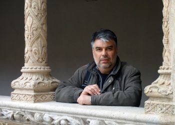 Arturo Peinado: «en los 70, les dijeron a nuestros padres y madres que era demasiado pronto para pedir cuentas al franquismo. Ahora los mismos nos dicen que es demasiado tarde»