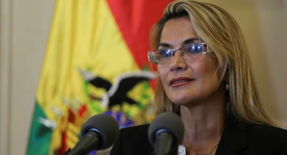 Un magistrado del Constitucional boliviano reitera la ilegalidad de la asunción presidencial de Añez