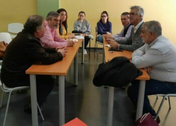 Encuentro entre IU Sevilla y CC.OO Justicia para analizar la situación de los Registros Civiles y Juzgados de Paz de la capital andaluza