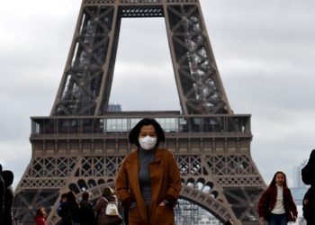 Francia reporta la primera muerte por coronavirus en Europa