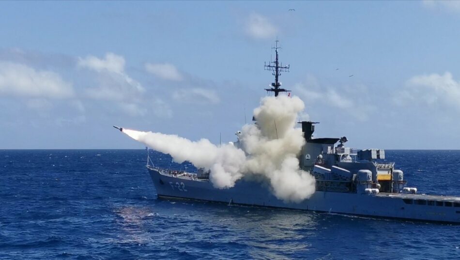 Venezuela prueba poderoso misil antibuque en ejercicios