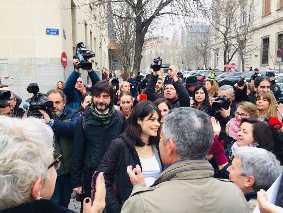 Juicio contra Isa Serra tras la protesta en un desahucio contra una persona discapacitada en Lavapiés: «todas las acusaciones son falsas y carecen de toda prueba»