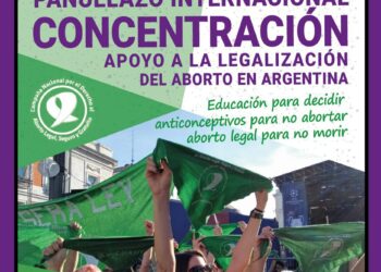 «Pañuelazo internacional»: Concentración en apoyo a la legalización del aborto en Argentina