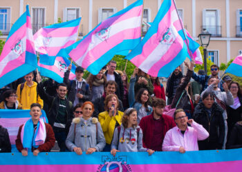 600 profesionales, del derecho, sanidad, educación, psicología, trabajo social, apoyan una Ley Trans Estatal y solicitan su trámite al Gobierno