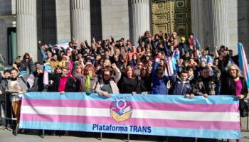 Plataforma Trans celebra la aprobación del protocolo de acompañamiento a personas trans en los centros de trabajo pero denuncia el veto de Yolanda Díaz a los colectivos trans