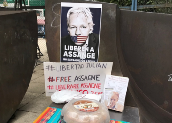 Julian Assange derrumba mitos de Occidente desde la cárcel y la tortura