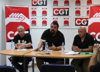 CGT tilda de chantaje el anuncio de la ANFAC al Gobierno español de la pérdida de 194.000 empleos si no se llevan a cabo más inversiones en el sector del automóvil